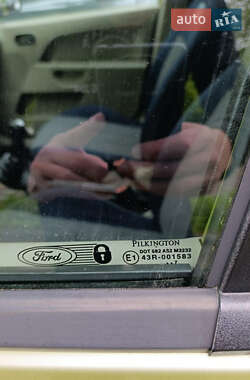 Хэтчбек Ford Fiesta 2007 в 