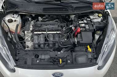 Хэтчбек Ford Fiesta 2019 в 