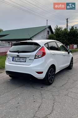Хэтчбек Ford Fiesta 2019 в 