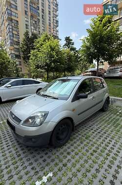Хэтчбек Ford Fiesta 2008 в 