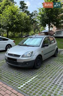 Хэтчбек Ford Fiesta 2008 в Киеве