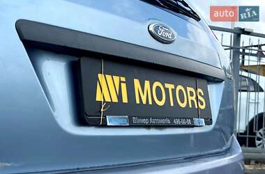 Хэтчбек Ford Fiesta 2006 в 