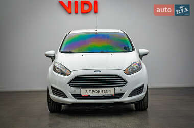 Хэтчбек Ford Fiesta 2013 в 