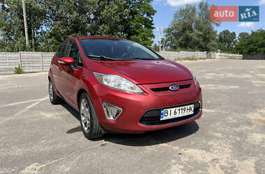 Хэтчбек Ford Fiesta 2010 в 