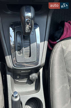 Хэтчбек Ford Fiesta 2010 в 