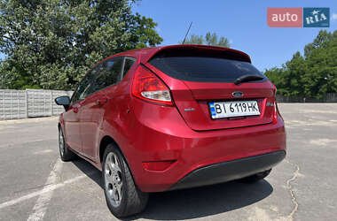 Хэтчбек Ford Fiesta 2010 в 