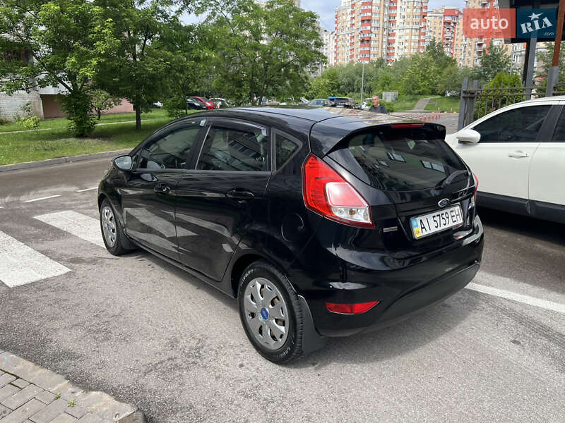 Хетчбек Ford Fiesta 2013 в Києві