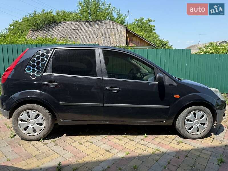 Хэтчбек Ford Fiesta 2007 в Каменец-Подольском фото 2 Хэтчбек Ford Fiesta 2007 в Каменец-Подольском