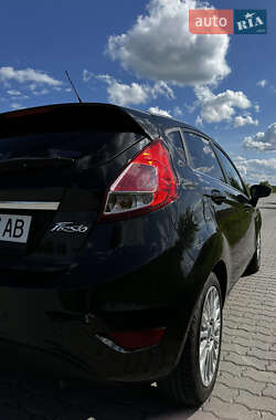 Хэтчбек Ford Fiesta 2013 в 