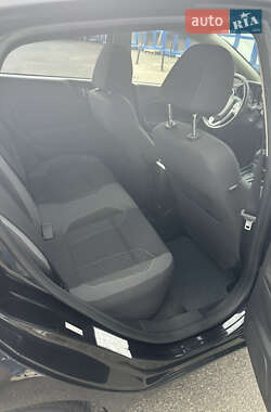 Хэтчбек Ford Fiesta 2014 в 