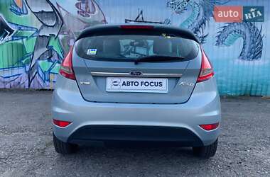Хэтчбек Ford Fiesta 2009 в 
