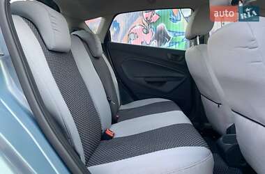 Хэтчбек Ford Fiesta 2009 в 
