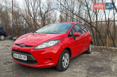 Хэтчбек Ford Fiesta 2010 в 
