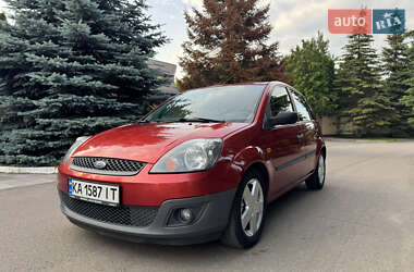 Хэтчбек Ford Fiesta 2008 в Киеве