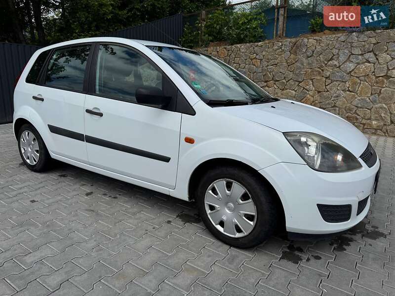 Хэтчбек Ford Fiesta 2007 в Виннице