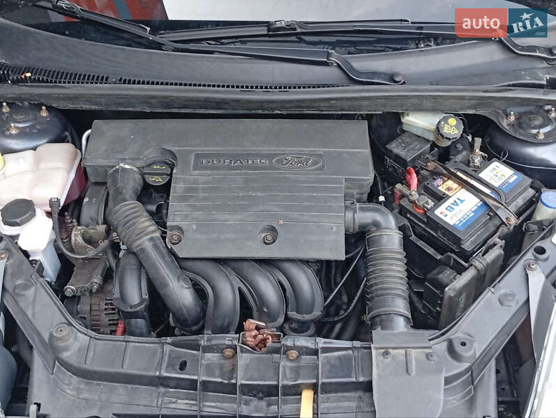 Хэтчбек Ford Fiesta 2008 в Киеве