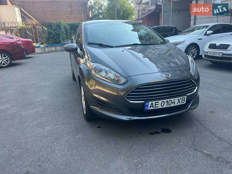 Седан Ford Fiesta 2019 в Днепре