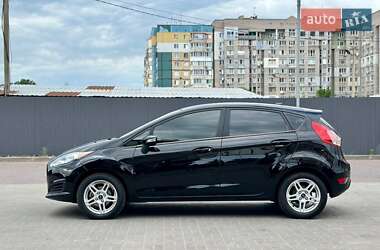 Хэтчбек Ford Fiesta 2019 в 