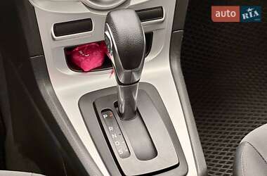 Хэтчбек Ford Fiesta 2019 в 