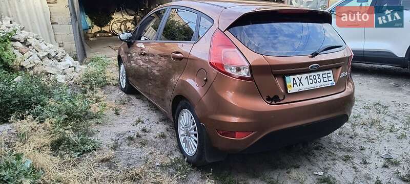 Хэтчбек Ford Fiesta 2013 в Изюме