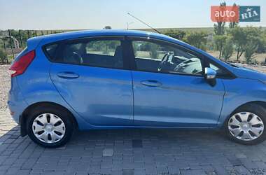 Хэтчбек Ford Fiesta 2010 в 