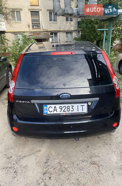Хэтчбек Ford Fiesta 2006 в 