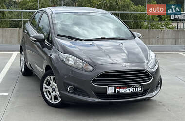 Седан Ford Fiesta 2016 в 