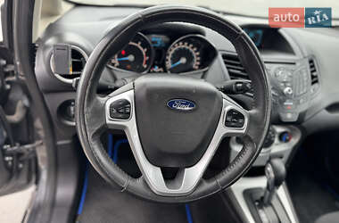 Седан Ford Fiesta 2016 в 