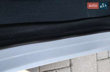 Хэтчбек Ford Fiesta 2011 в 