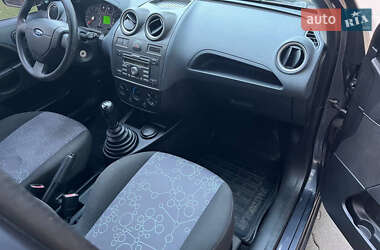 Хэтчбек Ford Fiesta 2008 в 