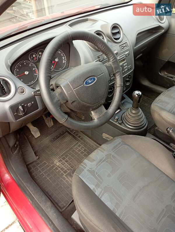Хэтчбек Ford Fiesta 2007 в Запорожье