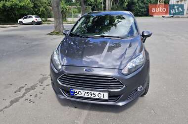 Хэтчбек Ford Fiesta 2017 в 