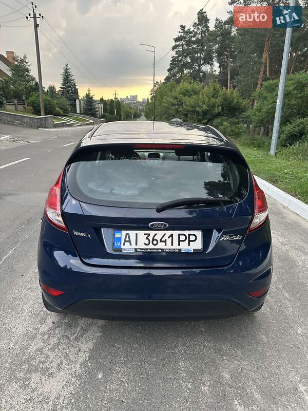 Хетчбек Ford Fiesta 2013 в Києві