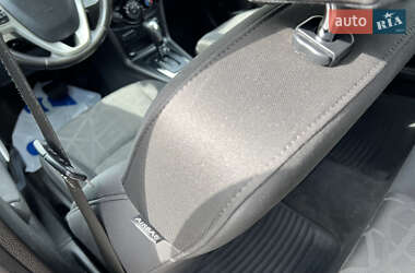 Хэтчбек Ford Fiesta 2013 в 