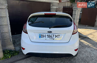 Хэтчбек Ford Fiesta 2013 в 