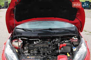 Хэтчбек Ford Fiesta 2009 в 