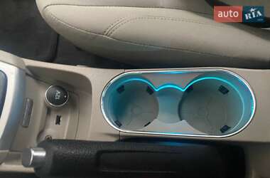 Хэтчбек Ford Fiesta 2013 в 