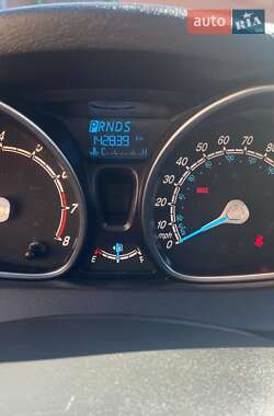 Хэтчбек Ford Fiesta 2013 в 