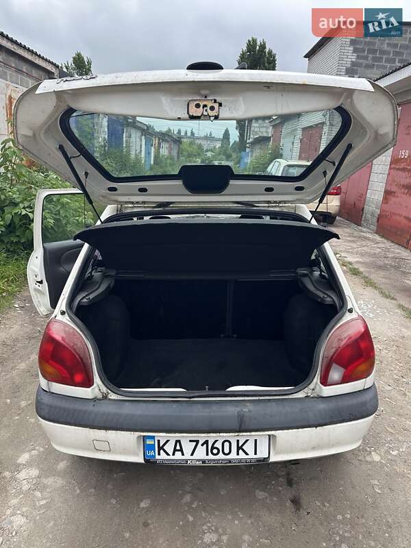 Хэтчбек Ford Fiesta 2001 в Киеве