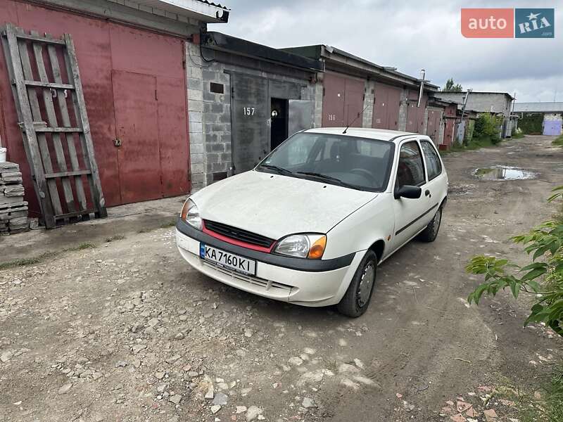 Хэтчбек Ford Fiesta 2001 в Киеве