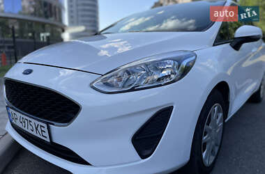 Хэтчбек Ford Fiesta 2018 в 