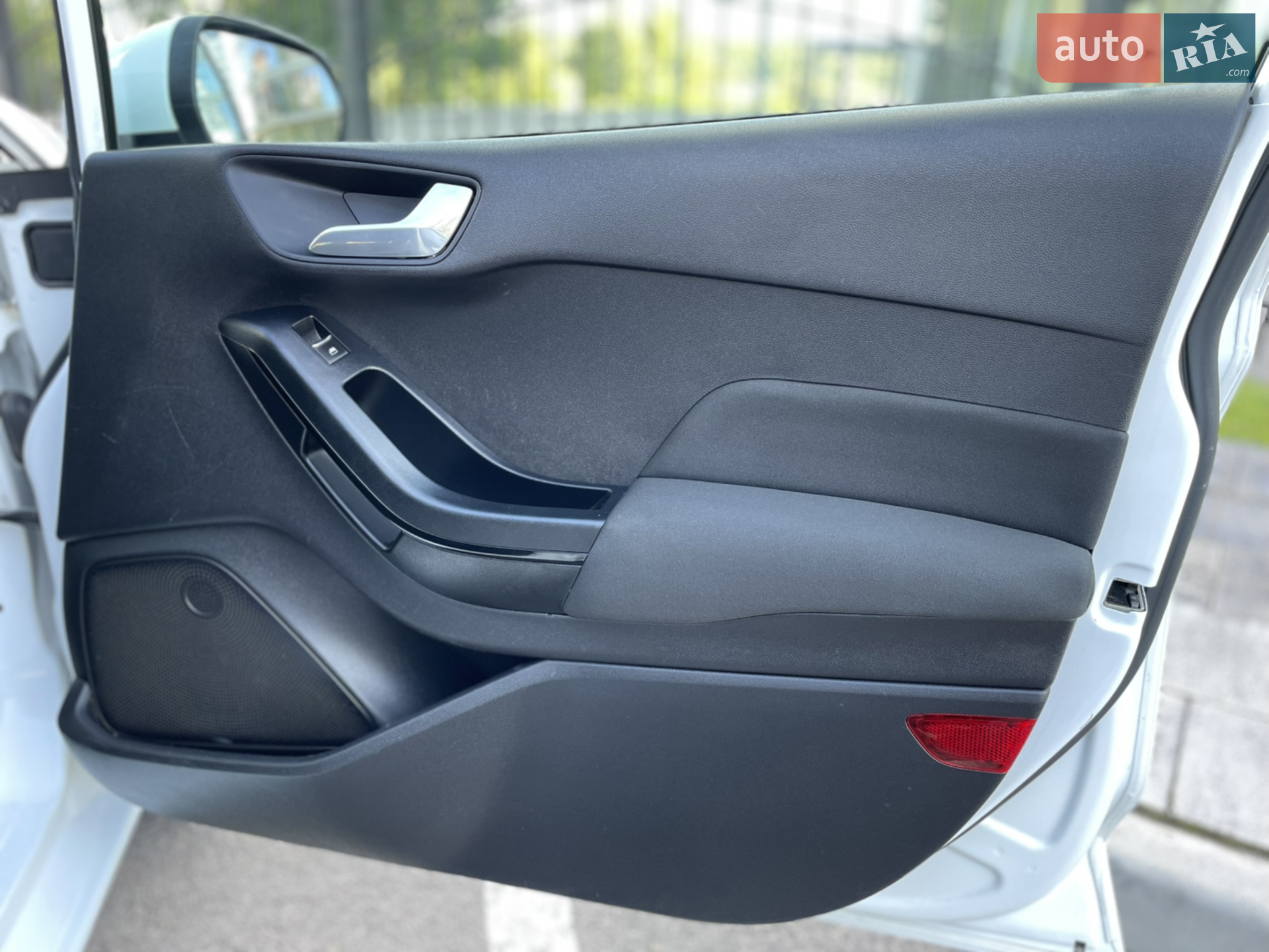 2018 Ford Fiesta - мініатюра 18