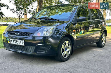 Хэтчбек Ford Fiesta 2008 в Киеве