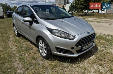 Седан Ford Fiesta 2015 в Києві