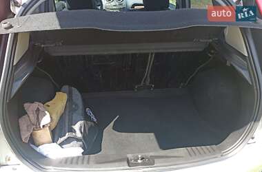 Хэтчбек Ford Fiesta 2006 в 