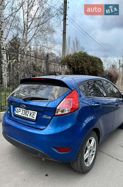 Хэтчбек Ford Fiesta 2018 в 
