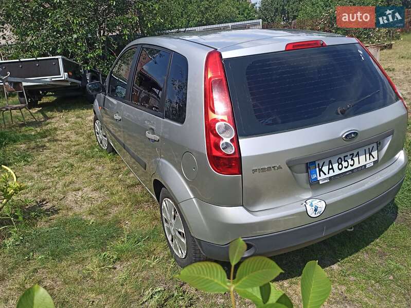 Хэтчбек Ford Fiesta 2006 в Киеве
