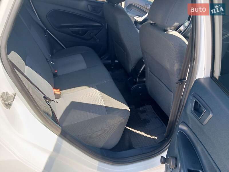 Хэтчбек Ford Fiesta 2012 в Киеве