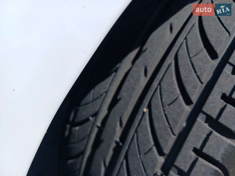 Хэтчбек Ford Fiesta 2012 в Киеве
