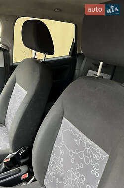 Хэтчбек Ford Fiesta 2008 в 